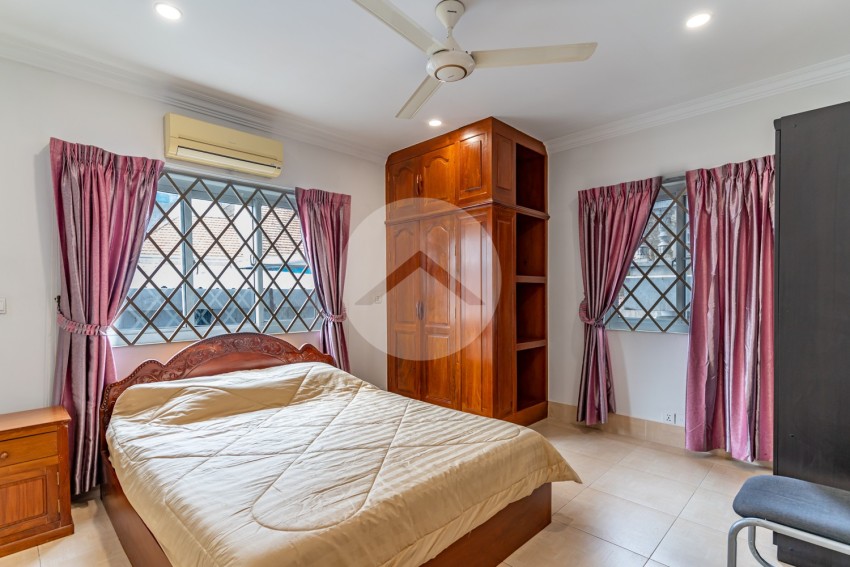 2 Bedrooms Serviced Apartment For Rent - Daun Penh, Phnom Penh