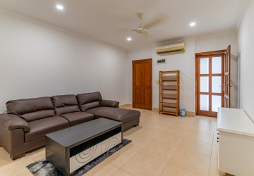 2 Bedrooms Serviced Apartment For Rent - Daun Penh, Phnom Penh thumbnail