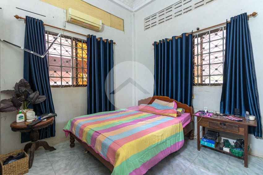 5 Bedroom House For Sale - Riverside, Sangkat Siem Reap, Siem Reap