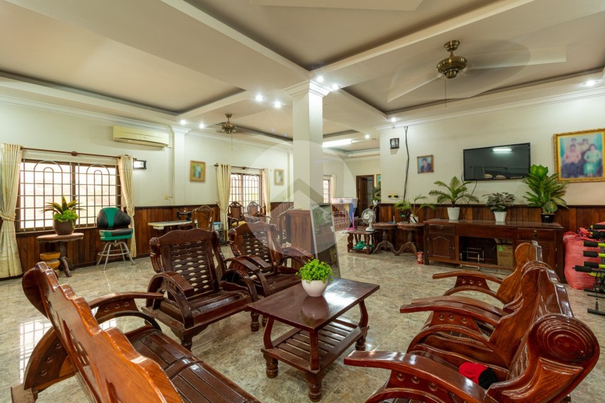 5 Bedroom House For Sale - Riverside, Sangkat Siem Reap, Siem Reap