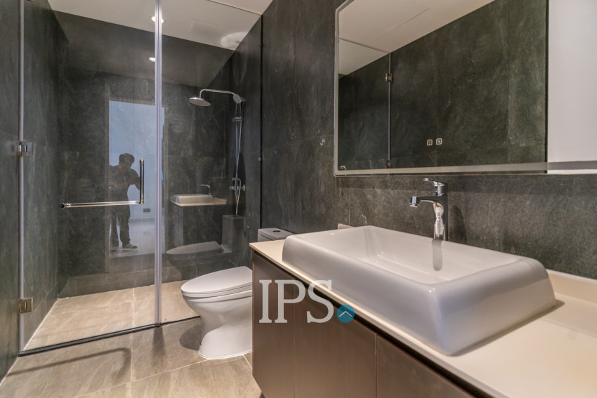 3 Bedroom Penthouse For Rent - J Tower 2, BKK1, Phnom Penh