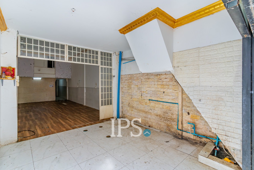 91 Sqm Ground Floor Retail Space For Rent - BKK1, Phnom Penh