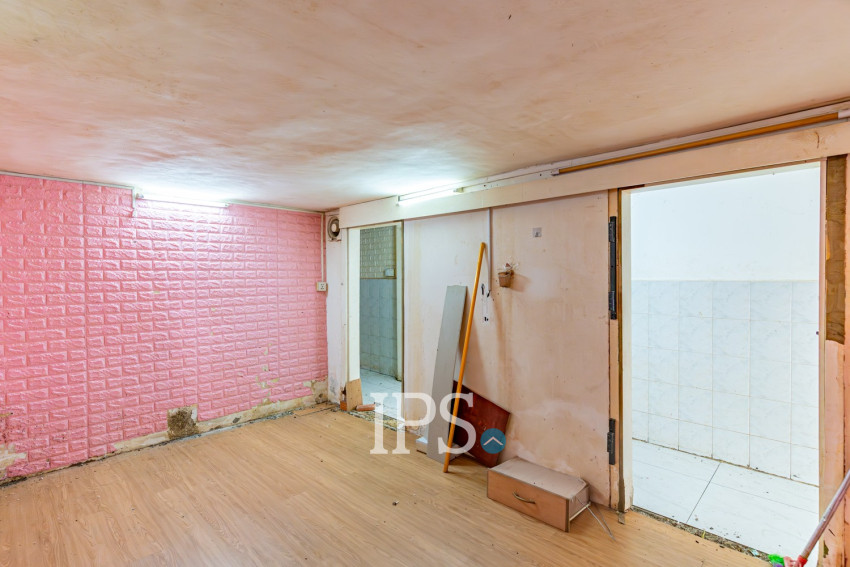 91 Sqm Ground Floor Retail Space For Rent - BKK1, Phnom Penh