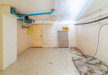 91 Sqm Ground Floor Retail Space For Rent - BKK1, Phnom Penh thumbnail