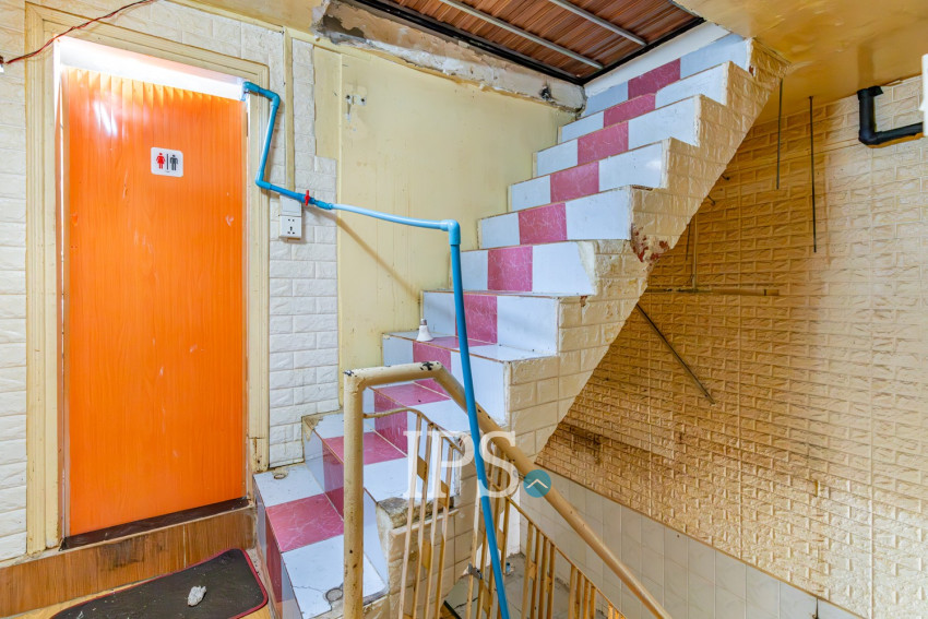 91 Sqm Ground Floor Retail Space For Rent - BKK1, Phnom Penh