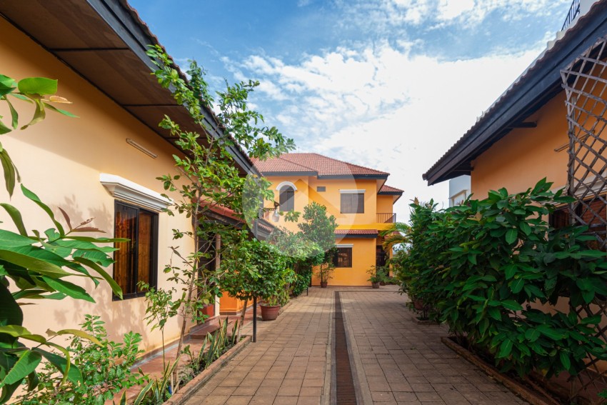 Villa And Guesthouse For Sale - Svay Dangkum, Siem Reap