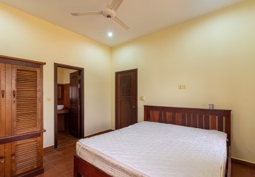 Villa And Guesthouse For Sale - Svay Dangkum, Siem Reap thumbnail