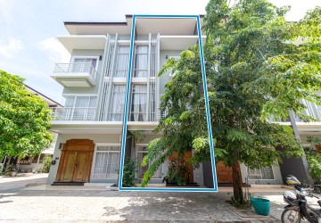 3 Bedroom House For Sale - Svay Dangkum, Siem Reap thumbnail