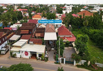 13 Bedroom Commercial House For Sale - Riverside, Sala Kamreuk, Siem Reap thumbnail