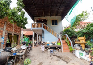 13 Bedroom Commercial House For Sale - Riverside, Sala Kamreuk, Siem Reap thumbnail