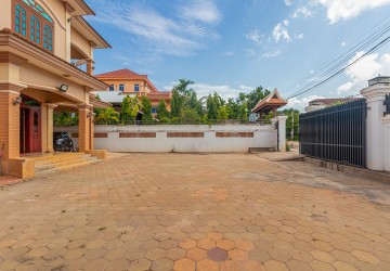 5 Bedroom House For Rent - Svay Dangkum, Siem Reap thumbnail