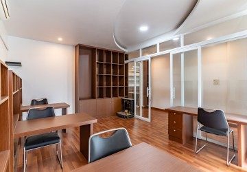 109 Sqm Furnished Office Space For Rent - 7 Makara, Phnom Penh thumbnail