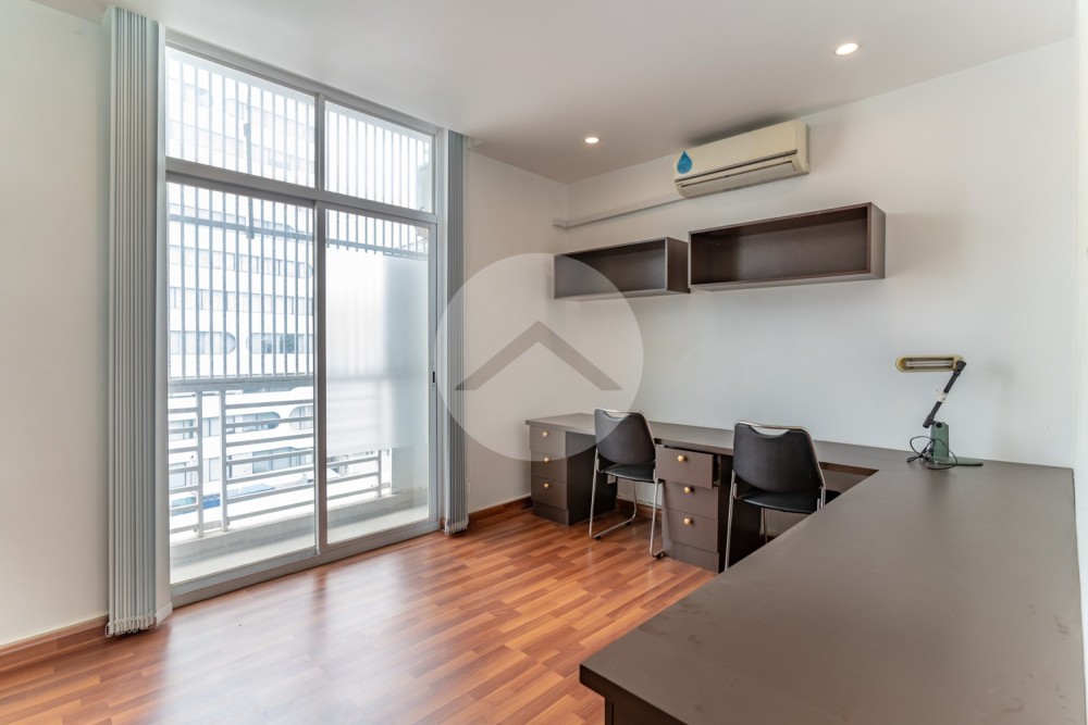 109 Sqm Furnished Office Space For Rent - 7 Makara, Phnom Penh - Image 12