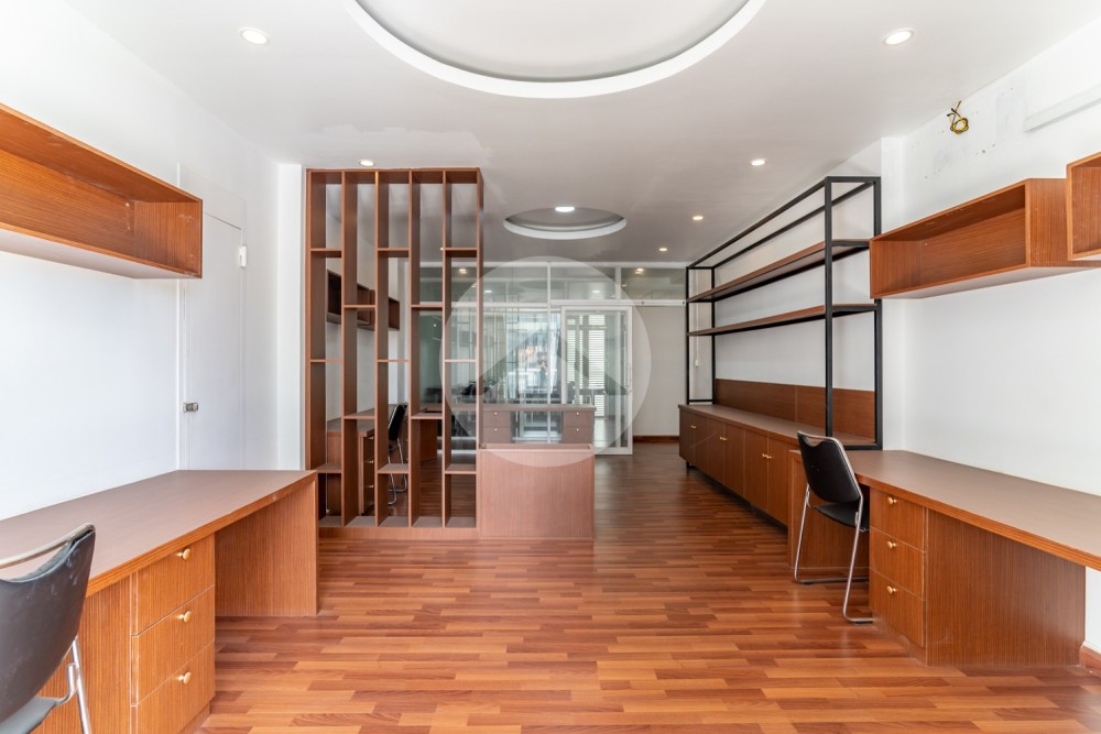 109 Sqm Furnished Office Space For Rent - 7 Makara, Phnom Penh - Image 2
