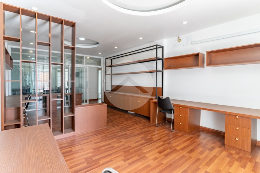 109 Sqm Furnished Office Space For Rent - 7 Makara, Phnom Penh