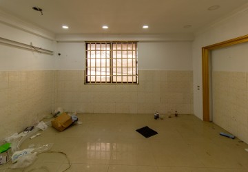 5 Bedroom Shophouse For Rent - Sivutha Road, Siem Reap thumbnail