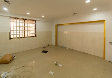 5 Bedroom Shophouse For Rent - Sivutha Road, Siem Reap thumbnail