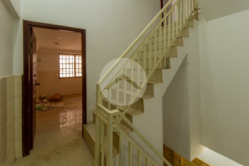 5 Bedroom Shophouse For Rent - Sivutha Road, Siem Reap