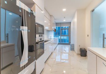 6 Bedroom Penthouse For Rent - Tonle Bassac, Chamkarmon, Phnom Penh thumbnail