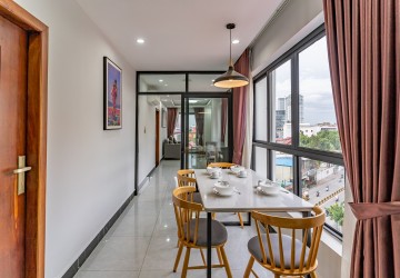 2 Bedroom Serviced Apartment For Rent - Tonle Bassac, Chamkarmon, Phnom Penh thumbnail