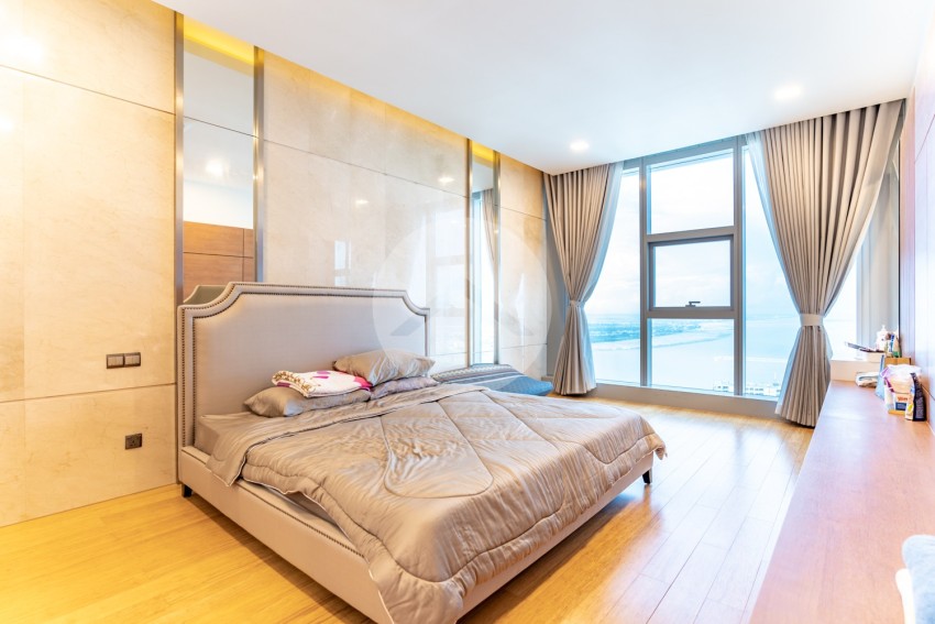 6 Bedroom Penthouse Condo For Rent - Tonle Bassac, Phnom Penh