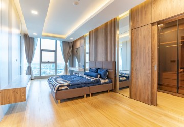 6 Bedroom Penthouse Condo For Rent - Tonle Bassac, Phnom Penh thumbnail