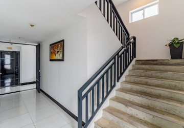 47 Sqm Studio Serviced Apartment For Rent - BKK3, Phnom Penh thumbnail