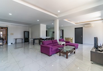 4 Bedroom Serviced Apartment For Rent - BKK1, Phnom Penh thumbnail