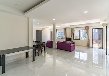 4 Bedroom Serviced Apartment For Rent - BKK1, Phnom Penh thumbnail