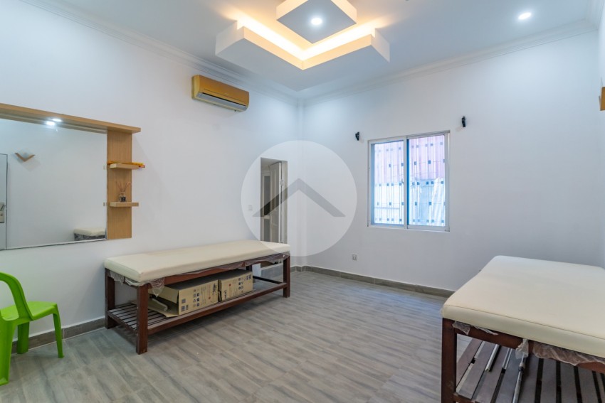 64 Sqm Shophouse For Rent - Daun Penh, Phnom Penh