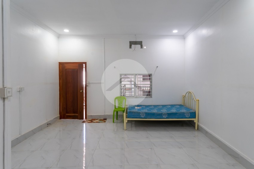 64 Sqm Shophouse For Rent - Daun Penh, Phnom Penh