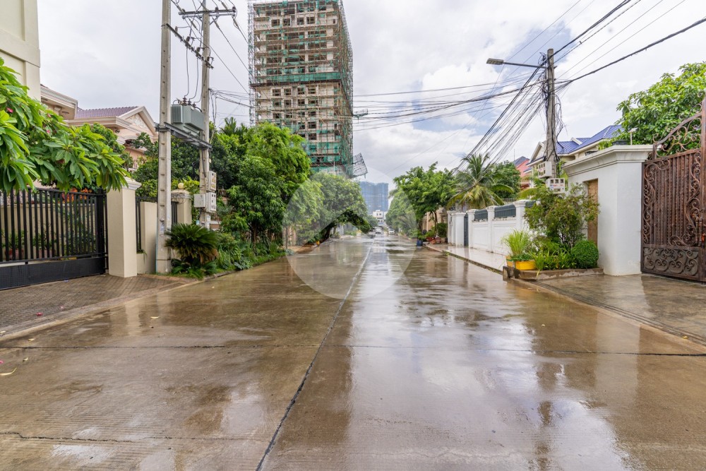 28 Unit Apartment Building For Rent - Sen Sok, Phnom Penh - Image 23