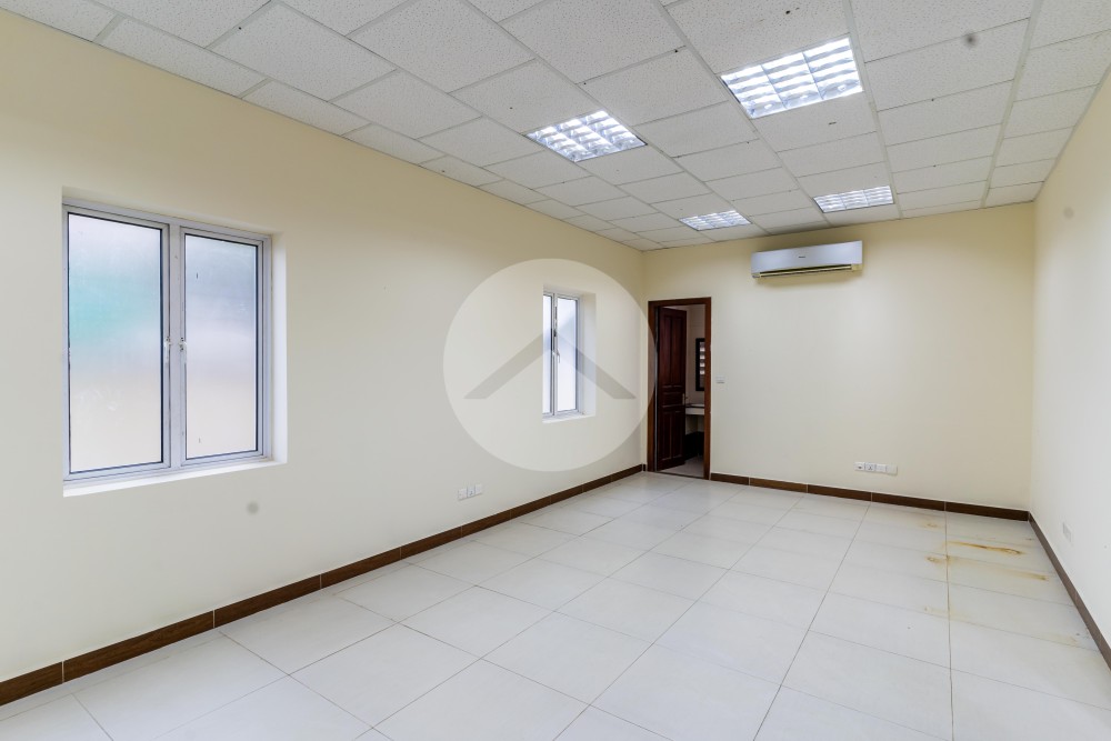 601 Sqm Commercial Villa For Rent - Sen Sok, Phnom Penh - Image 2