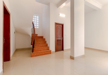 3 Bedroom Villa For Rent - Svay Dangkum, Siem Reap thumbnail