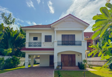 3 Bedroom Villa For Rent - Svay Dangkum, Siem Reap thumbnail