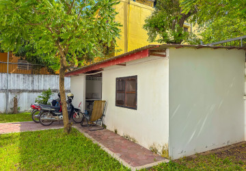 3 Bedroom Villa For Rent - Svay Dangkum, Siem Reap thumbnail