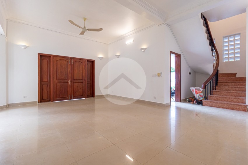 3 Bedroom Villa For Sale - Svay Dangkum, Siem Reap