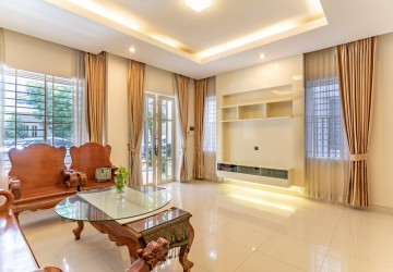 4 Bedroom Link Villa For Sale - Borey Peng Huoth, Project Rosato, Beoung Snor, Phnom Penh thumbnail