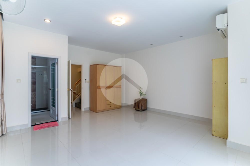 4 Bedroom Link Villa For Sale - Borey Peng Huoth, Project Rosato, Beoung Snor, Phnom Penh - Image 12 4 Bedroom Link Villa For Sale - Borey Peng Huoth, Project Rosato, Beoung Snor, Phnom Penh - Image 12