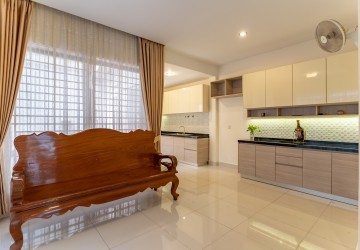 4 Bedroom Link Villa For Sale - Borey Peng Huoth, Project Rosato, Beoung Snor, Phnom Penh thumbnail