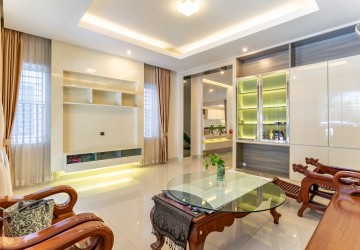 4 Bedroom Link Villa For Sale - Borey Peng Huoth, Project Rosato, Beoung Snor, Phnom Penh thumbnail