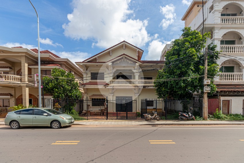 10 Bedroom Commercial House For Rent - Near Riverside, Slor Kram, Siem Reap