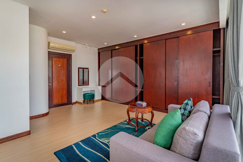 4 Bedroom Serviced Penthouse For Rent - Tonle Bassac, Phnom Penh