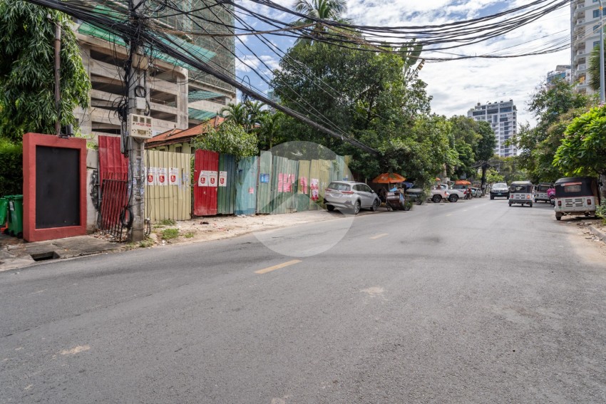 576 Sqm Commercial Land For Rent - BKK1, Phnom Penh