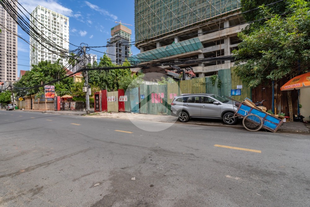576 Sqm Commercial Land For Rent - BKK1, Phnom Penh - Image 7 576 Sqm Commercial Land For Rent - BKK1, Phnom Penh - Image 7
