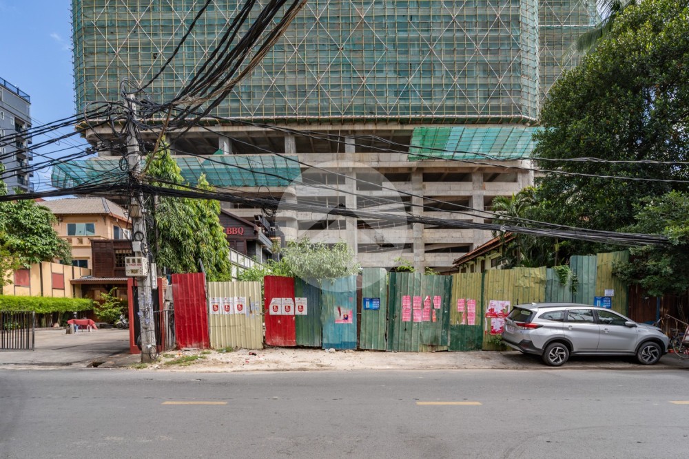576 Sqm Commercial Land For Rent - BKK1, Phnom Penh - Image 2 576 Sqm Commercial Land For Rent - BKK1, Phnom Penh - Image 2