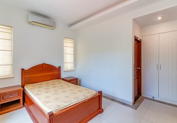 4 Bedroom Villa For Rent - Bassac Garden City, Tonle Bassac, Phnom Penh thumbnail