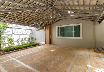 4 Bedroom Villa For Rent - Bassac Garden City, Tonle Bassac, Phnom Penh thumbnail