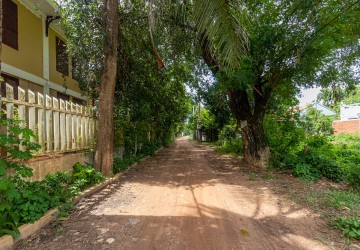 504 Sqm Residential Land For Sale - Near Riverside, Slor Kram, Siem Reap thumbnail