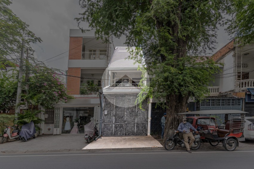 5 Bedroom Shophouse For Rent - Chey Chumneah, Phnom Penh